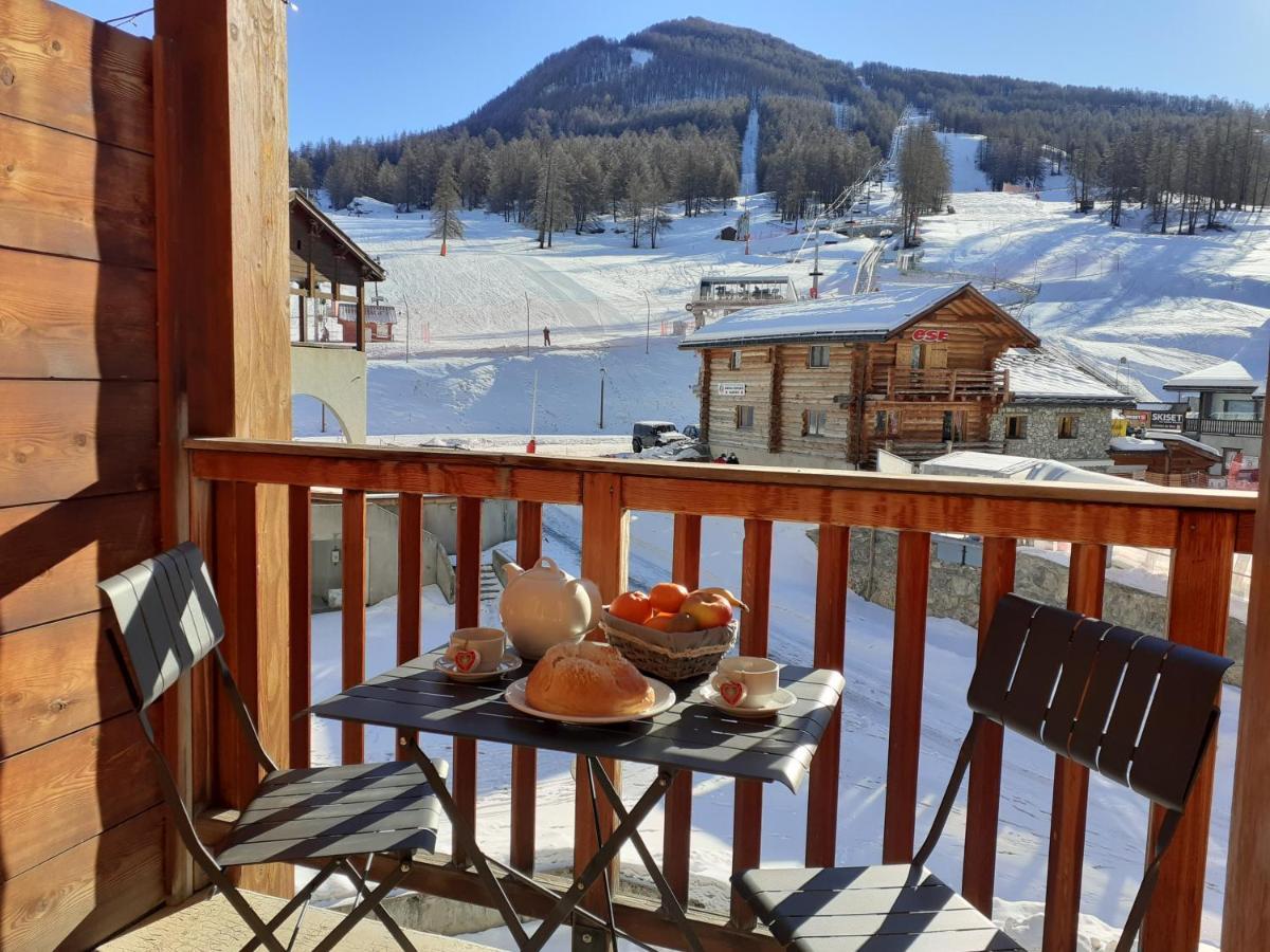 Skis Aux Pieds Dans Un Appartement Cosy Au Coeur Du Queyras Molines-en-Queyras Extérieur photo