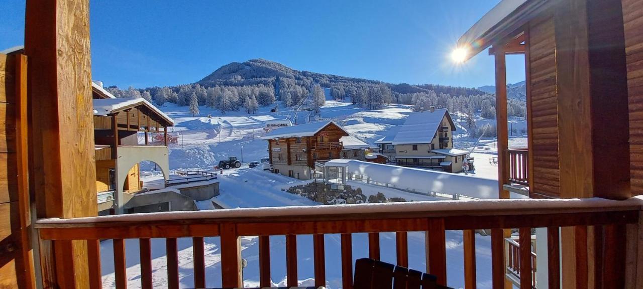 Skis Aux Pieds Dans Un Appartement Cosy Au Coeur Du Queyras Molines-en-Queyras Extérieur photo